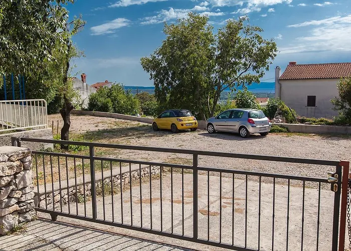 Nika Villa
